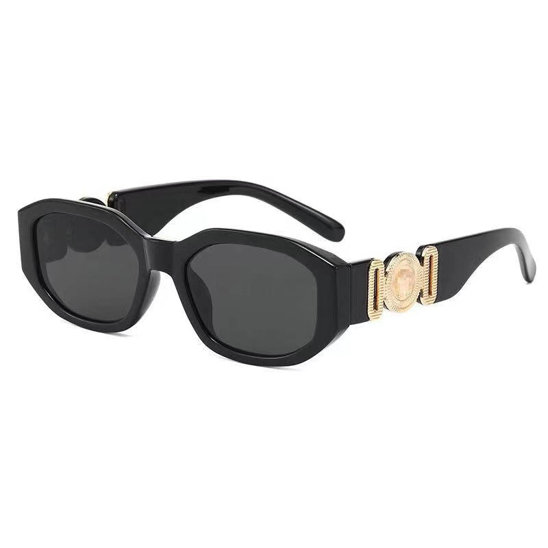 Retro Rectangle Sunglasses with Gold Medallion Hinge – Black Statement Frame