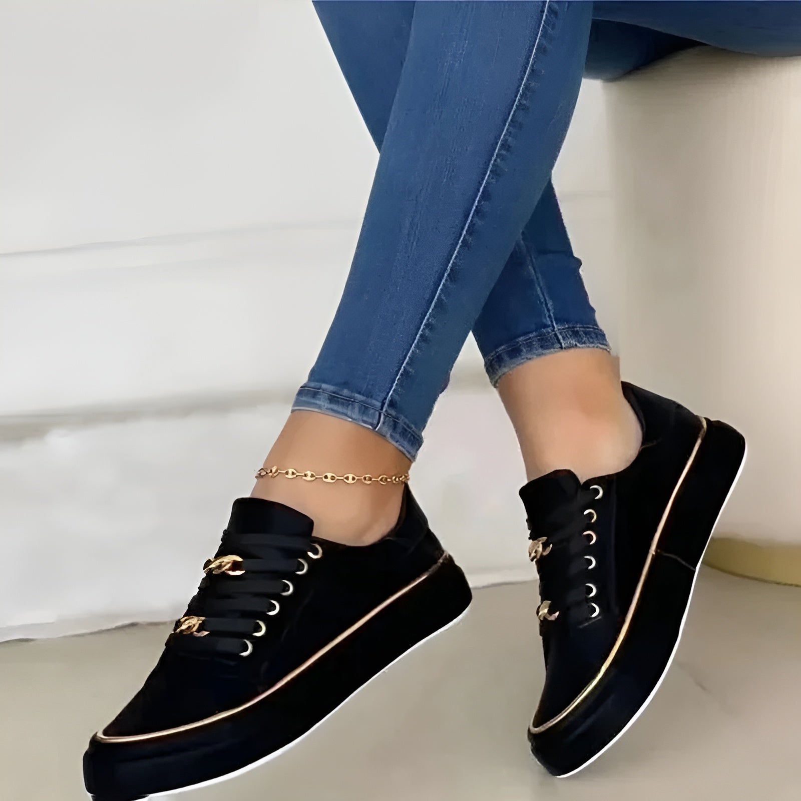 Patricia | Orthopedic Lace-Up Sneakers with Arch Support | Stylish Footwear for All-Day Comfort 5
