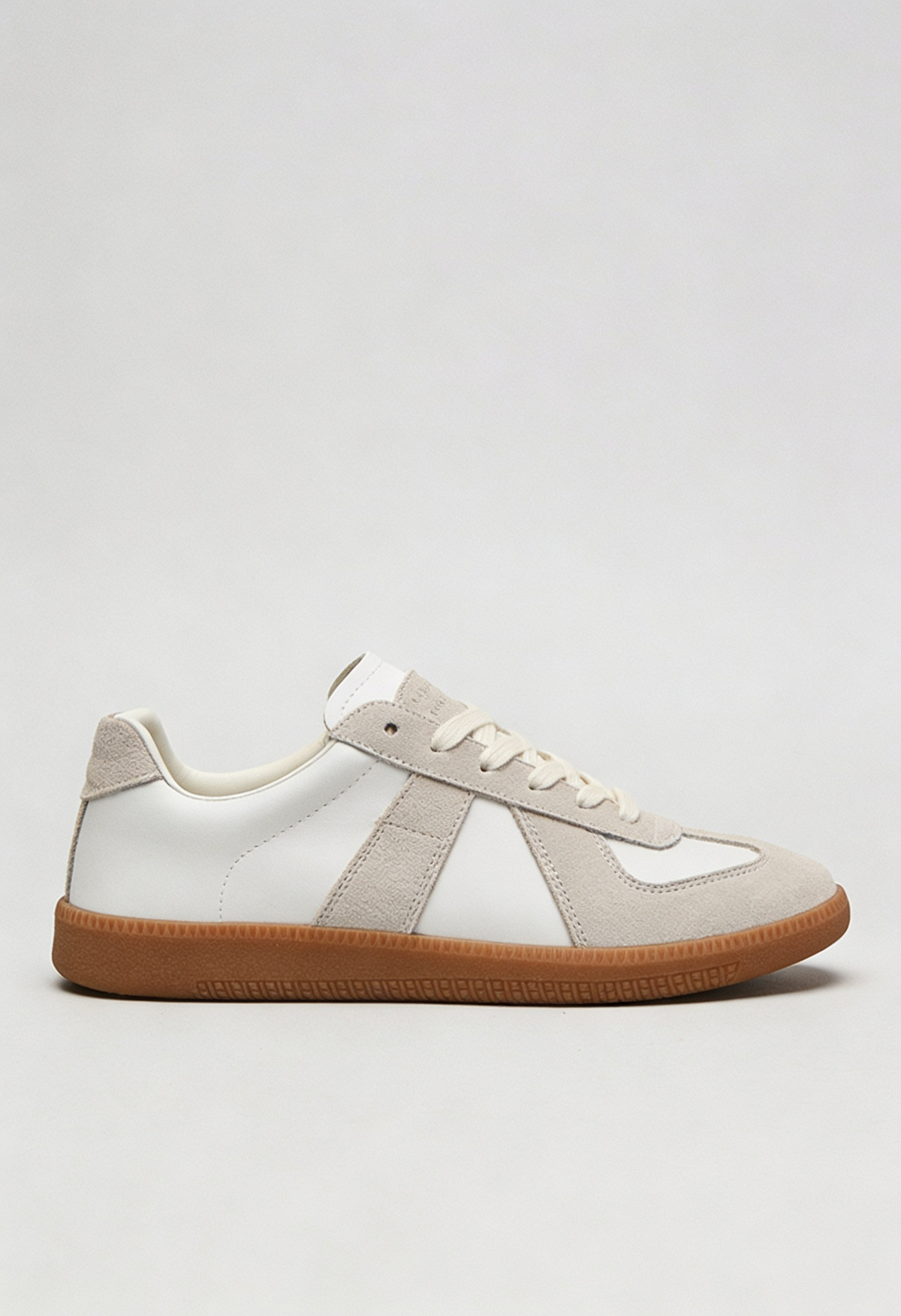 Versatile Men's Trainers | Cushioned Sole with Suede-Look Finish for All-Day Comfort 4