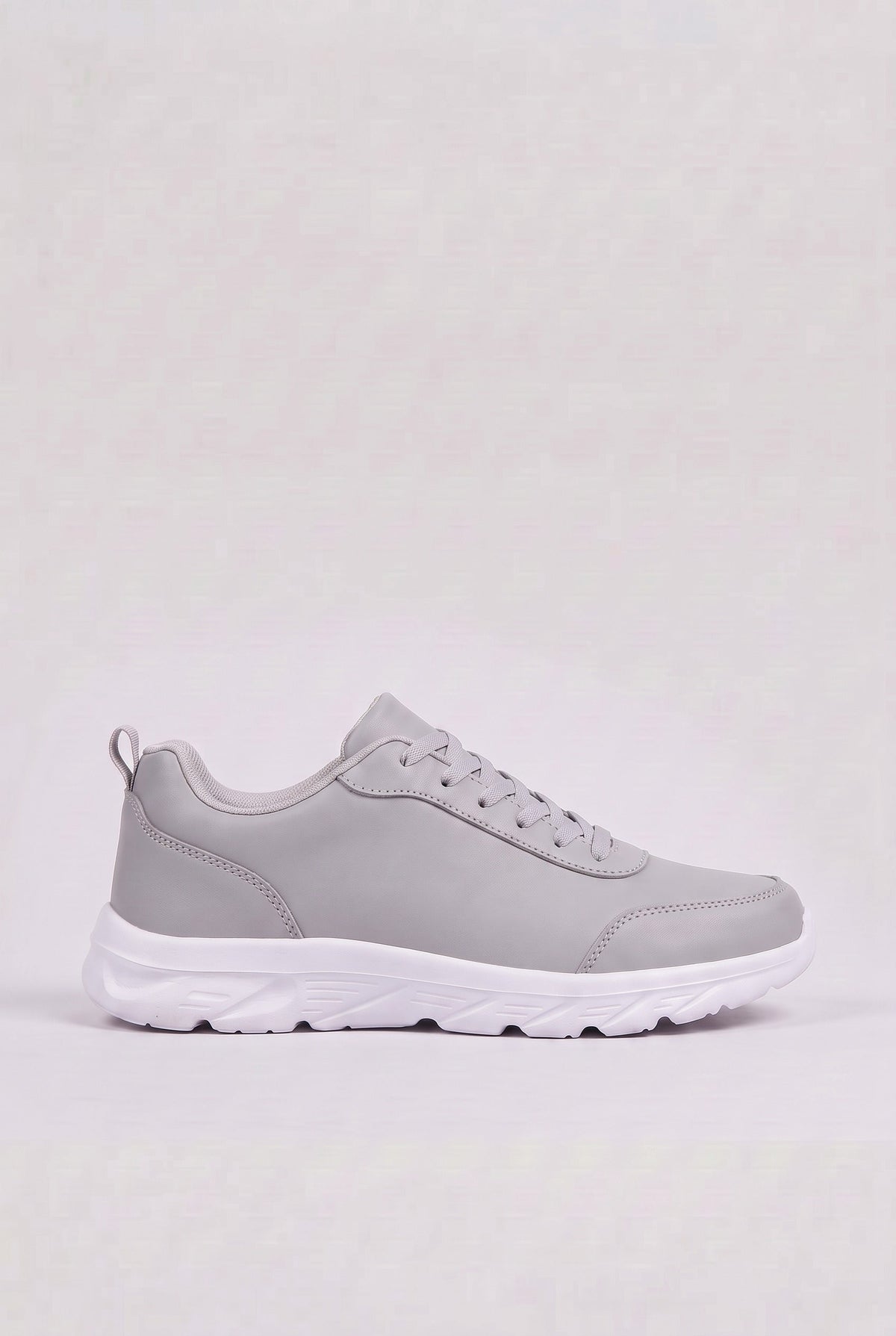 Everyday Trainers | Men's Nike Trainers with Cushioned Comfort | Stylish Lace-Up Walking Shoes for Men 4